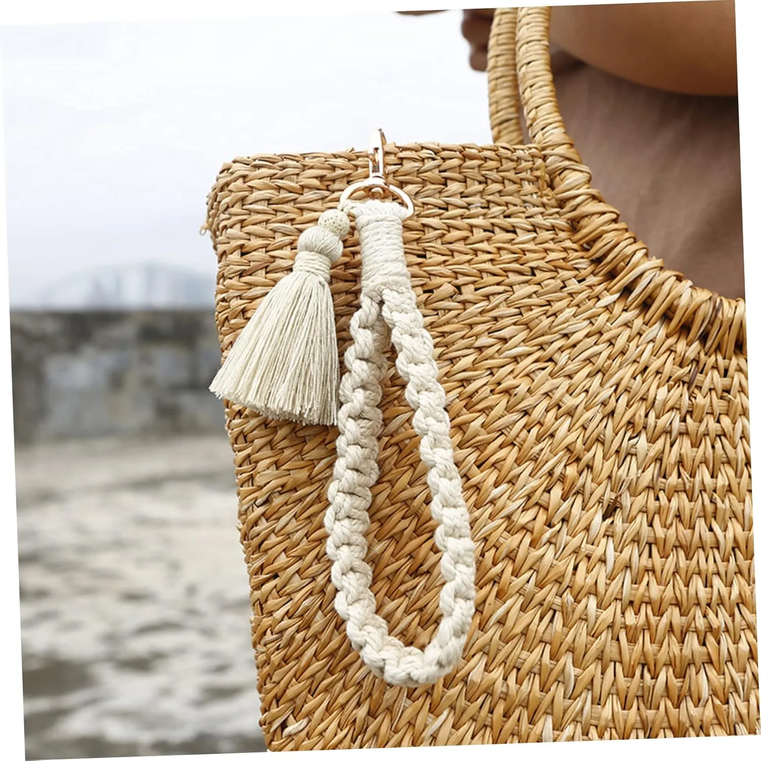 Beaupretty Tassels Macrame Keyring Lanyard Braided Wristlet Keychain Holder for Keys Bags Back Unique present
