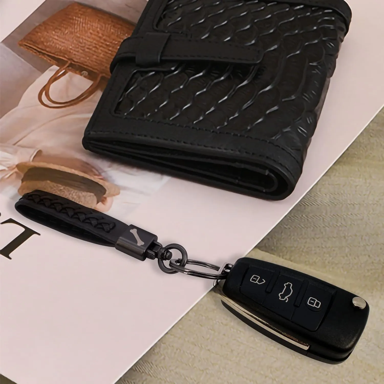 BIHRTC Key Chain keychain Holder Wristlet Keychain Leather Car Keychain Key Rings for Women Men