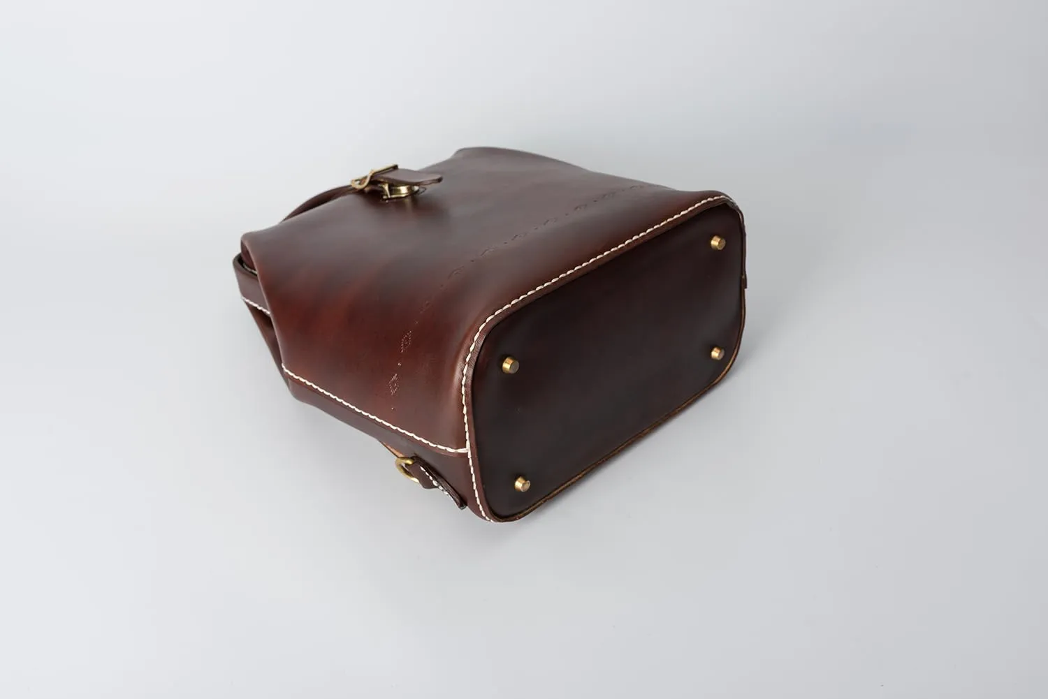 Doctor Bag-Leather Backpack,Hand Stitching Leather Backpack Women, Leather Backpack Men, Large Backpack, Rucksack (chocolate)