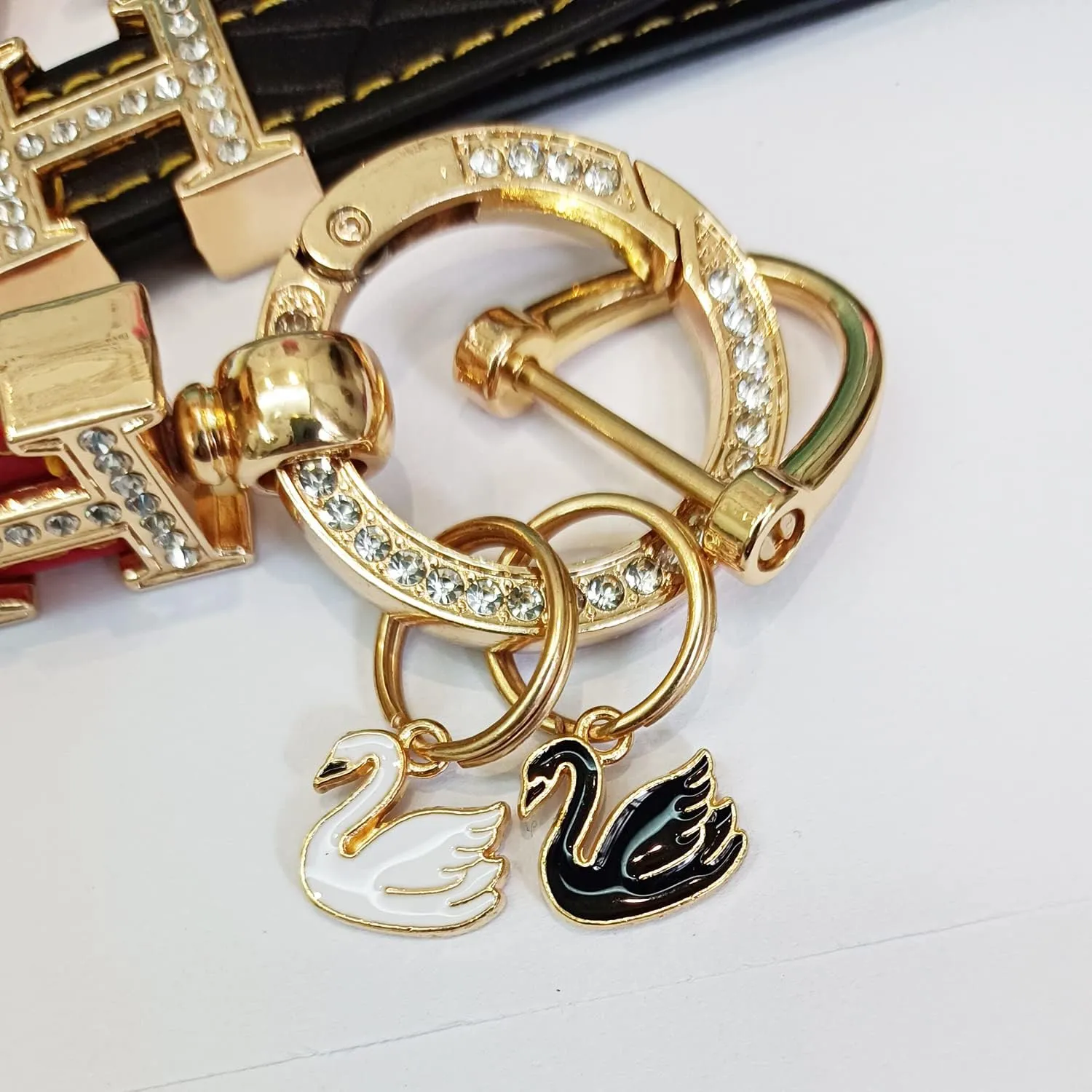 Key Organizer Crystal Keychains For Women Leather Wristlet Keychain Swan Key Charms Rhinestone Key Rings