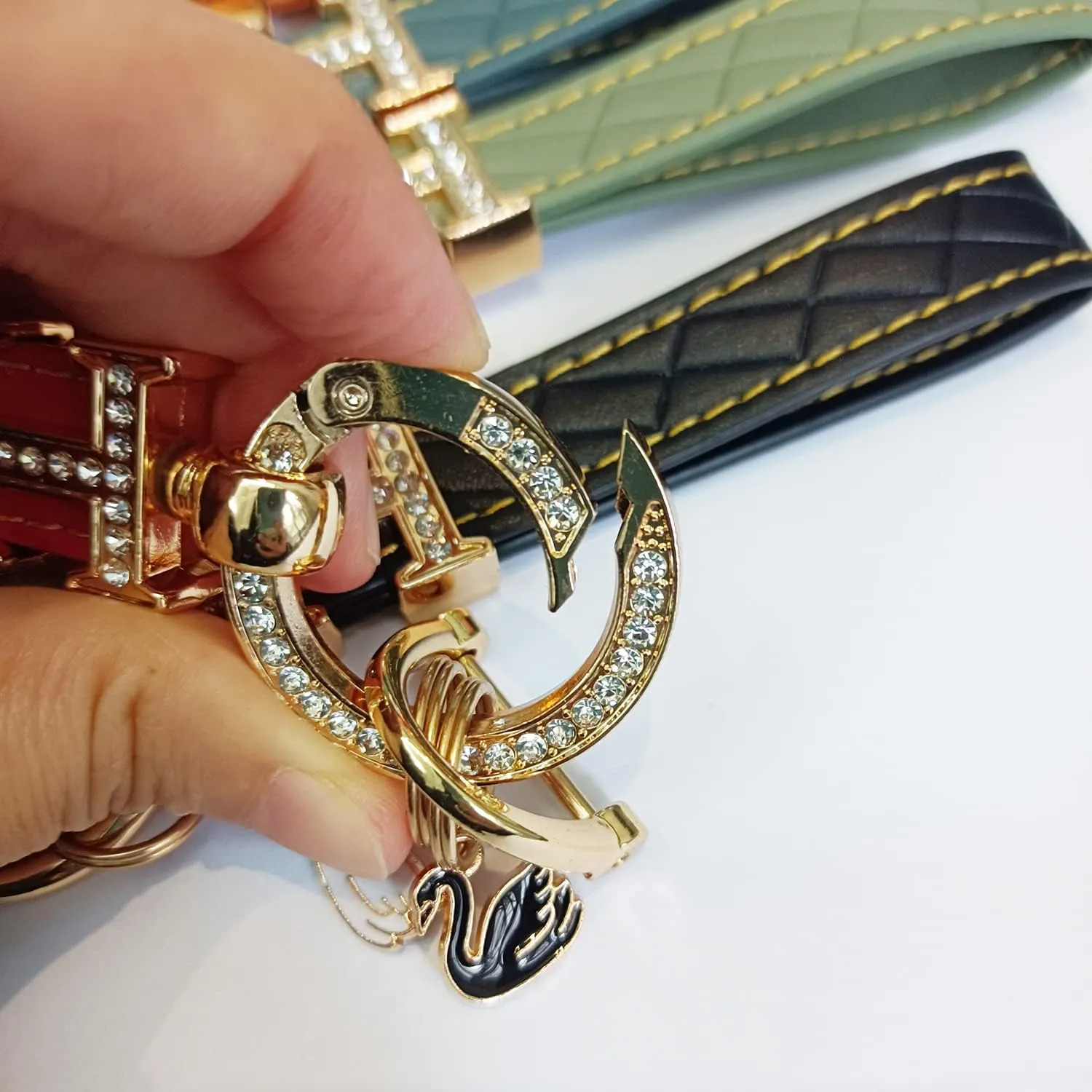 Key Organizer Crystal Keychains For Women Leather Wristlet Keychain Swan Key Charms Rhinestone Key Rings