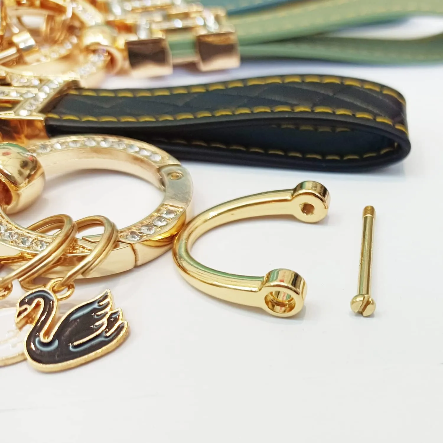 Key Organizer Crystal Keychains For Women Leather Wristlet Keychain Swan Key Charms Rhinestone Key Rings