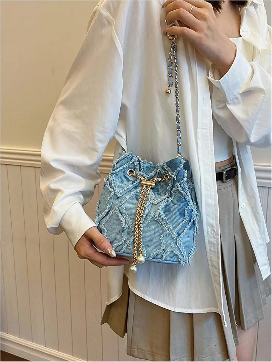 SweatyRocks Women's Denim Crossbody Bags Distressed Jean Purses Chain Bucket Bags